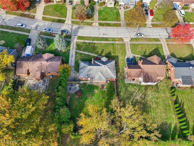 21763 Hillsdale Avenue, Fairview Park, OH 44126