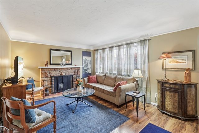 21763 Hillsdale Avenue, Fairview Park, OH 44126