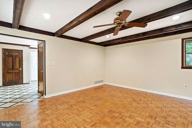 22 TERRAPIN LA, Hamilton, NJ 08619