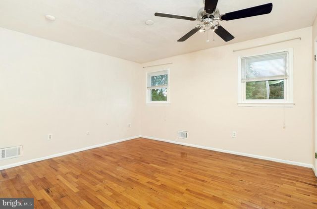 22 TERRAPIN LA, Hamilton, NJ 08619