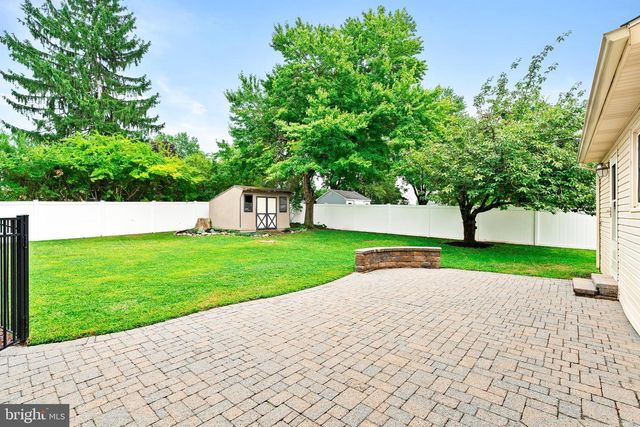 22 TERRAPIN LA, Hamilton, NJ 08619