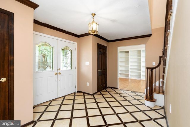 22 TERRAPIN LA, Hamilton, NJ 08619