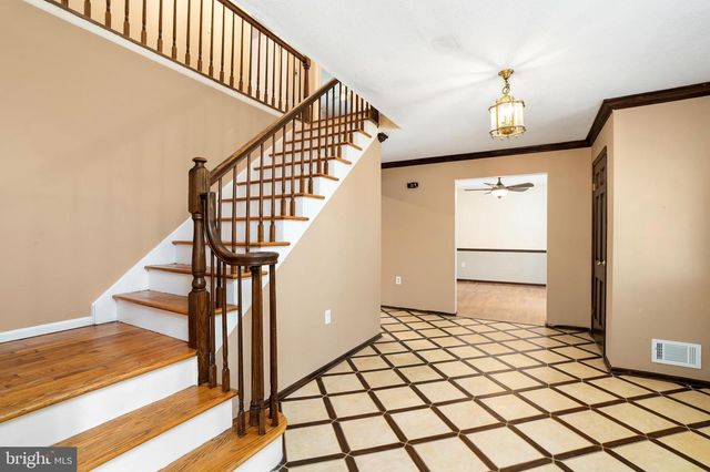 22 TERRAPIN LA, Hamilton, NJ 08619
