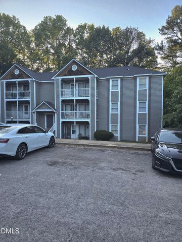 1331 Park Glen Drive 101, Raleigh, NC 27610