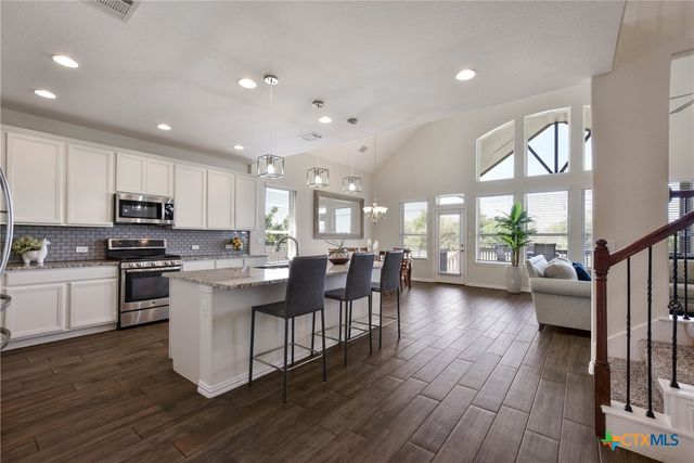 521 Middle Brook Drive, Leander, TX 78641