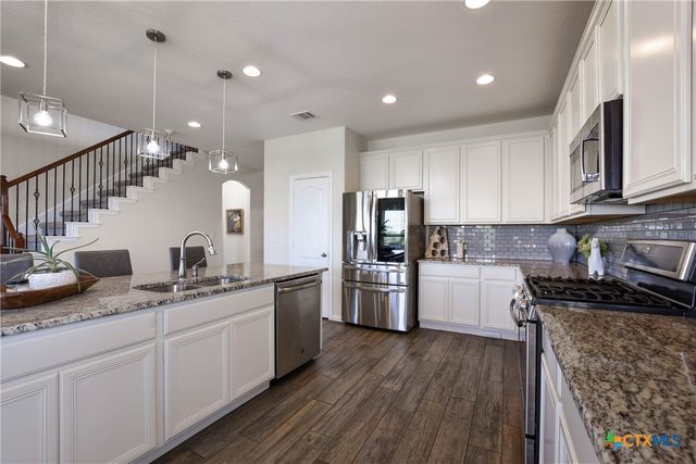 521 Middle Brook Drive, Leander, TX 78641