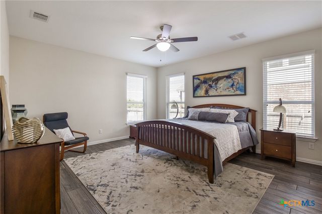 521 Middle Brook Drive, Leander, TX 78641