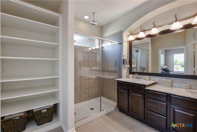 521 Middle Brook Drive, Leander, TX 78641