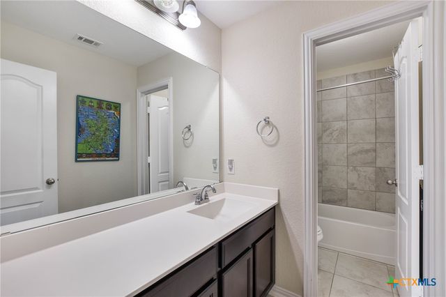 521 Middle Brook Drive, Leander, TX 78641