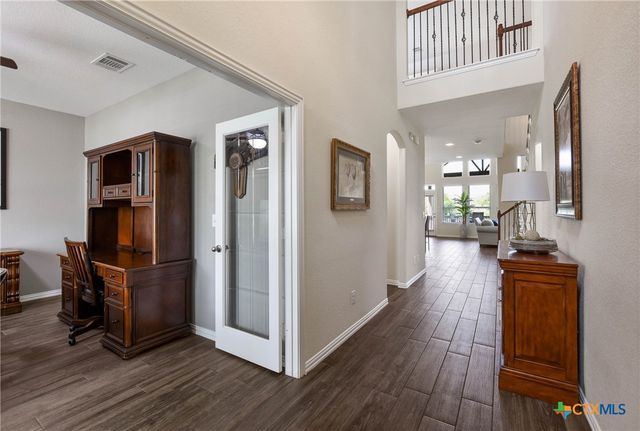 521 Middle Brook Drive, Leander, TX 78641
