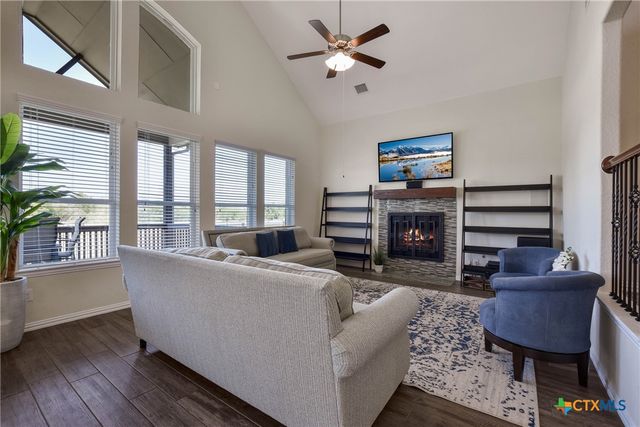 521 Middle Brook Drive, Leander, TX 78641