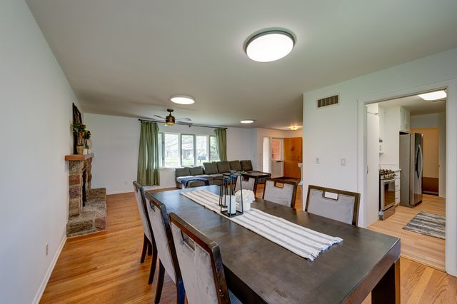 400 Becking Avenue, Woodstock, IL 60098