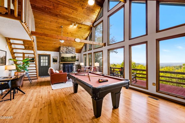 2201 Hideaway Way, Sevierville, TN 37876