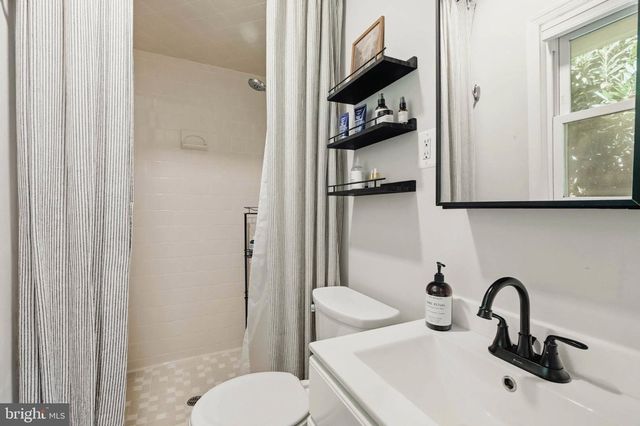 14008 PARKLAND DR, Rockville, MD 20853
