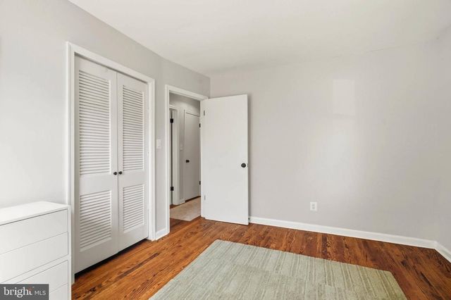 14008 PARKLAND DR, Rockville, MD 20853