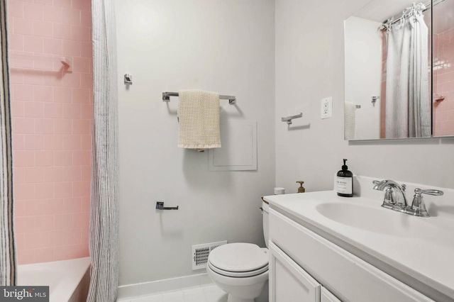 14008 PARKLAND DR, Rockville, MD 20853