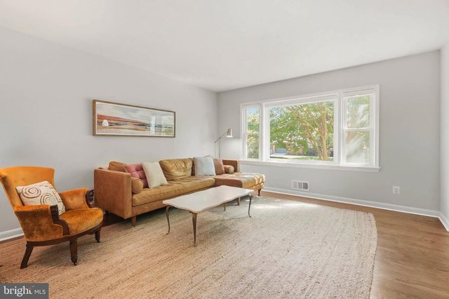 14008 PARKLAND DR, Rockville, MD 20853