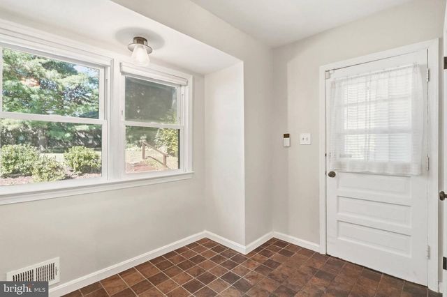 14008 PARKLAND DR, Rockville, MD 20853