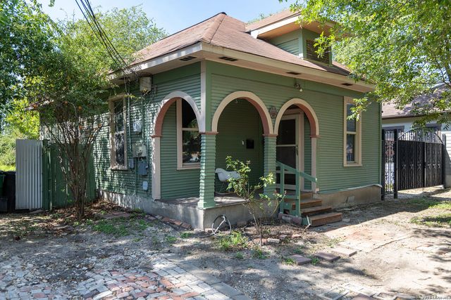 105 Aganier Ave, San Antonio, TX 78212
