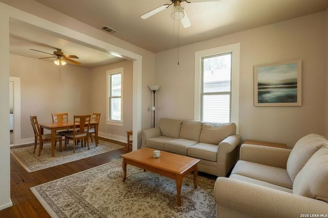 105 Aganier Ave, San Antonio, TX 78212