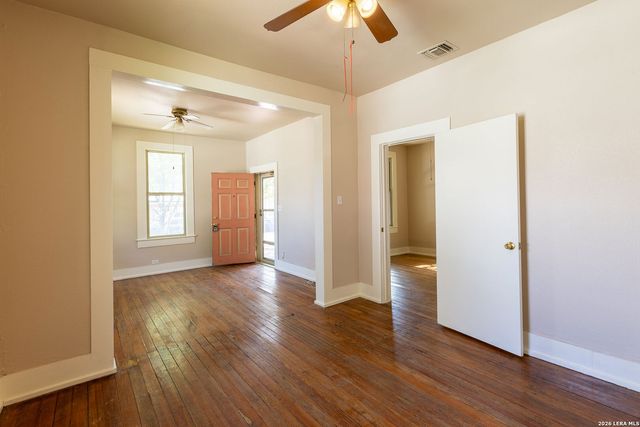 105 Aganier Ave, San Antonio, TX 78212