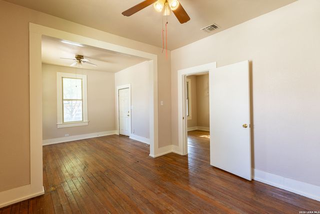 105 Aganier Ave, San Antonio, TX 78212