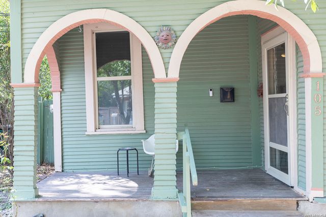 105 Aganier Ave, San Antonio, TX 78212