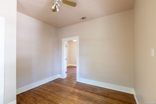 105 Aganier Ave, San Antonio, TX 78212