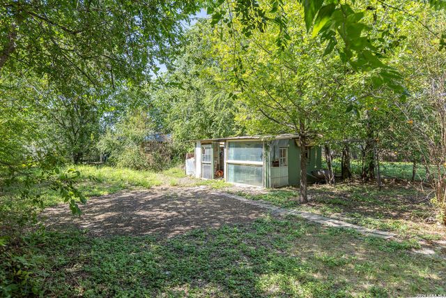 105 Aganier Ave, San Antonio, TX 78212