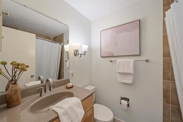 4426 Jarboe Street 1, Kansas City, MO 64111