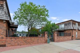 4426 Jarboe Street 1, Kansas City, MO 64111