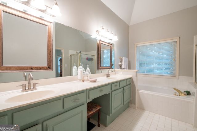 123 W Castle View Drive, Braselton, GA 30517