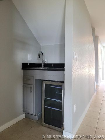 7018 Lakeshore 18, Eufaula, OK 74432