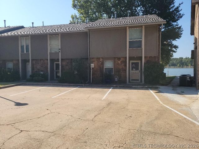 7018 Lakeshore 18, Eufaula, OK 74432