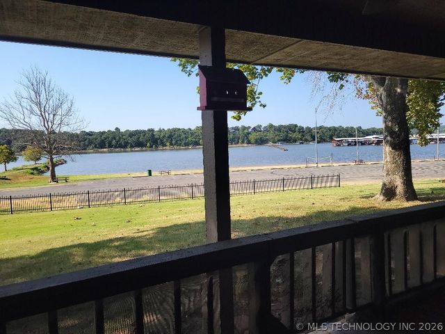 7018 Lakeshore 18, Eufaula, OK 74432