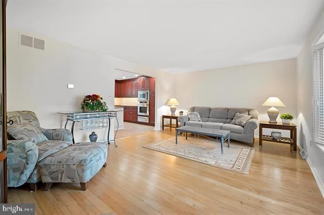 493 S FIR AVENUE, Galloway, NJ 08205