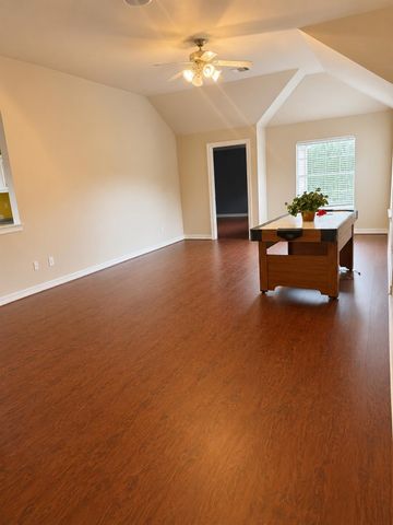 3902 Lake Hawkins Lane, Richmond, TX 77406