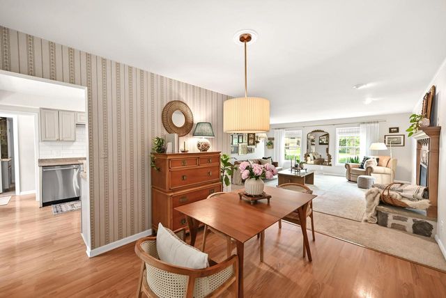 17500 Briar Wood LANE, Brookfield, WI 53045
