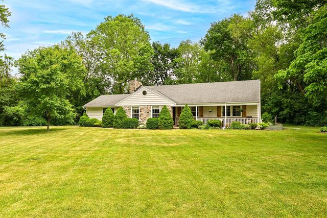 17500 Briar Wood LANE, Brookfield, WI 53045