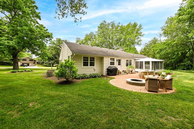 17500 Briar Wood LANE, Brookfield, WI 53045