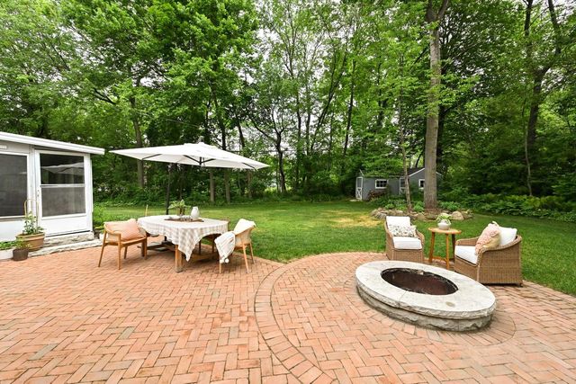 17500 Briar Wood LANE, Brookfield, WI 53045
