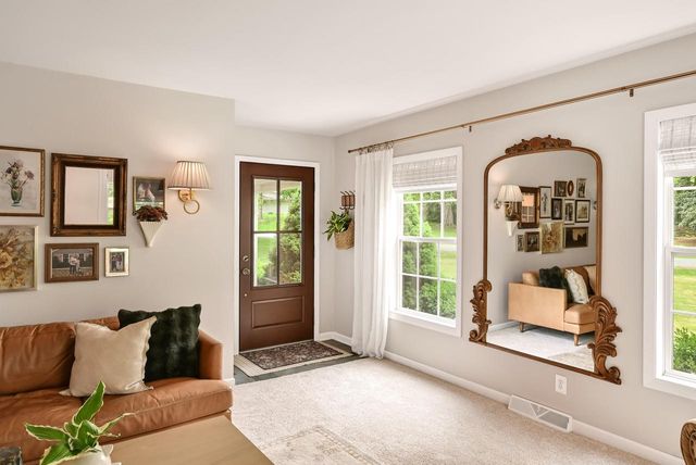 17500 Briar Wood LANE, Brookfield, WI 53045