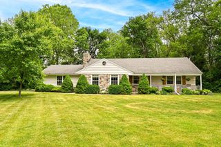 17500 Briar Wood LANE, Brookfield, WI 53045
