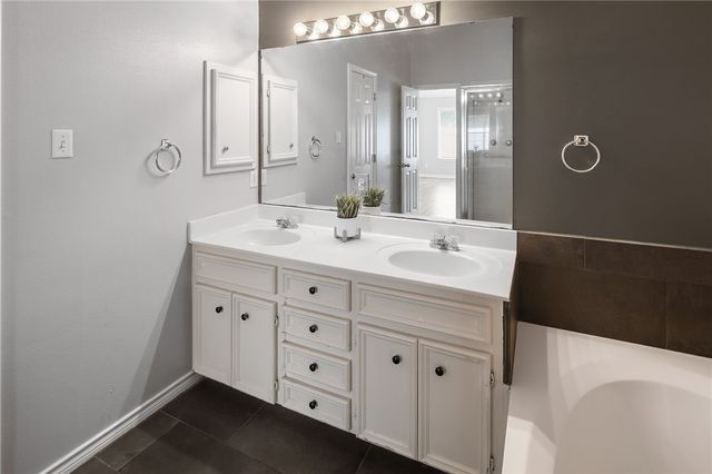 8602 Jade Drive, College Station, TX 77845