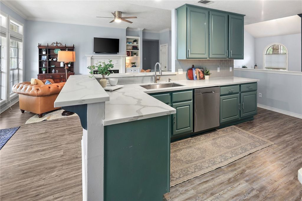 8602 Jade Drive, College Station, TX 77845