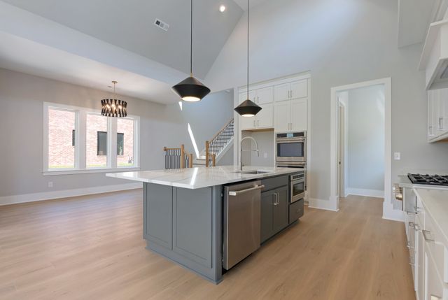 820 Saint Clair Avenue, Thompsons Station, TN 37179