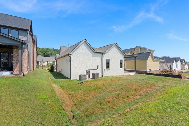 820 Saint Clair Avenue, Thompsons Station, TN 37179