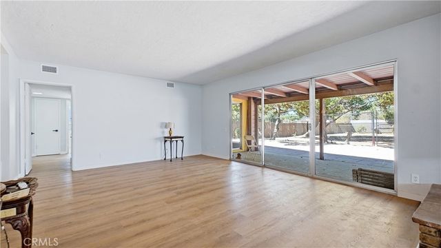 11357 Orcas, Lakeview Terrace, CA 91342