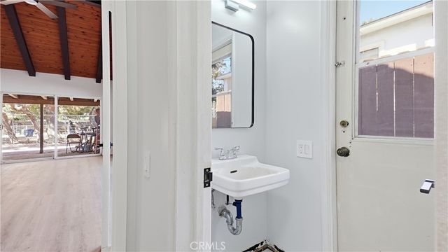 11357 Orcas, Lakeview Terrace, CA 91342