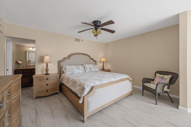 3560 S OCEAN Boulevard 607, South Palm Beach, FL 33480